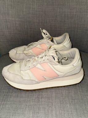 New Balance 237 sneakers grey/pink women's 9